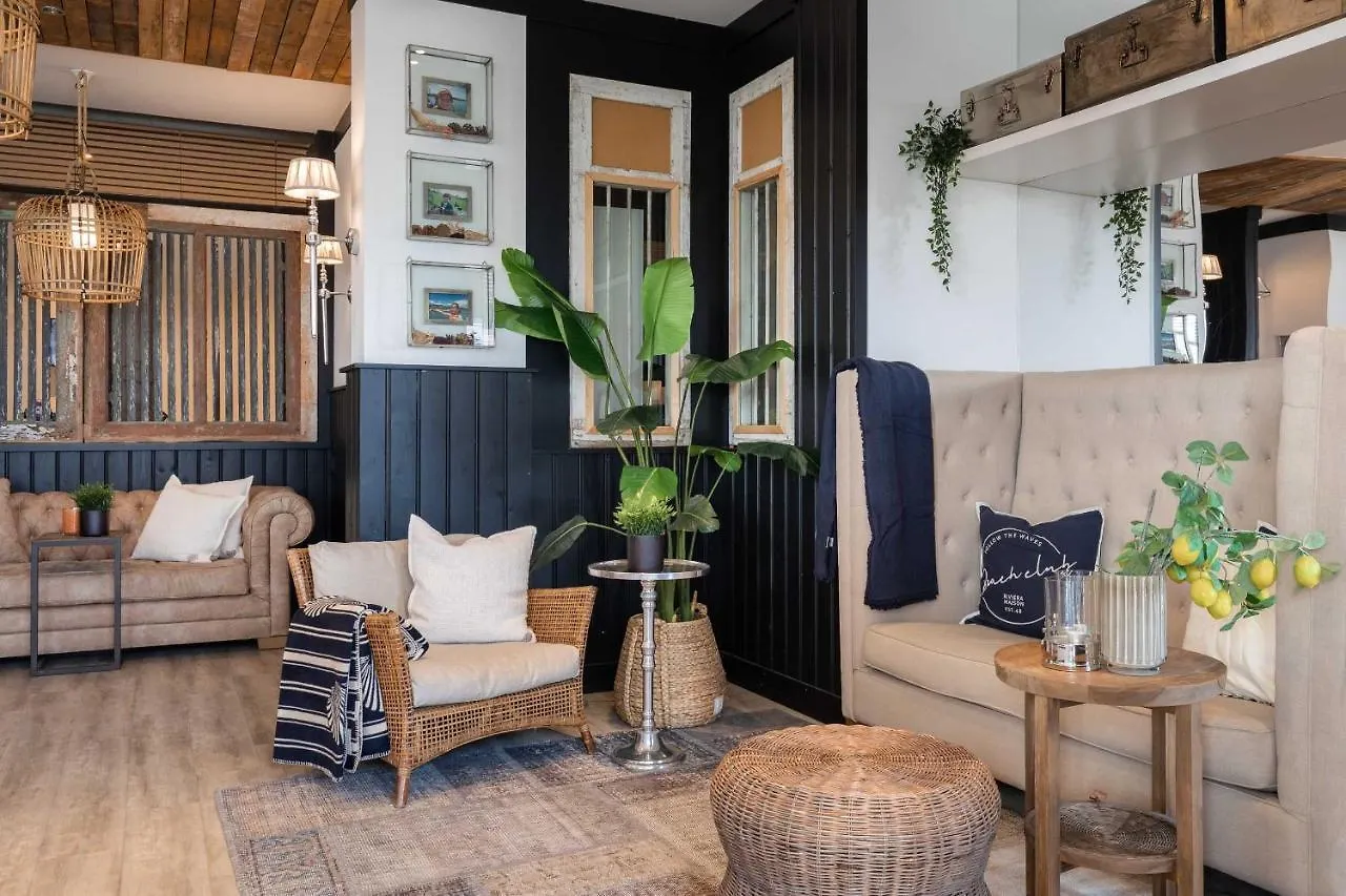 Aparthotel West Bay