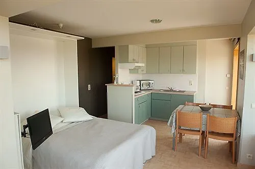 Aparthotel West Bay